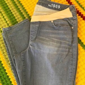 Gap Maternity Skinny Jeans